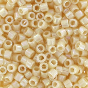 Miyuki Delica 10/0 DBM0157 - Opaque Cream AB