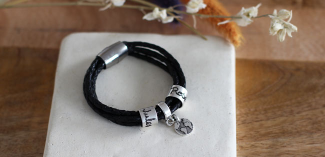 Bracciale da uomo in pelle alla moda con rondelle incise