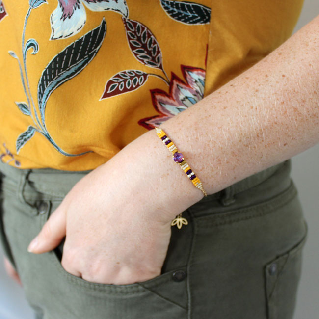 Schema Bracciale intrecciato con punto Square Stitch e cabochon PureCrystal DeLite