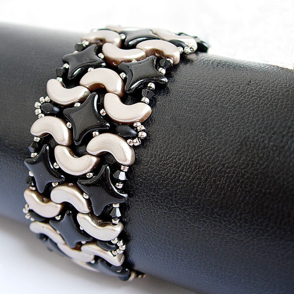 Braccialetto fai da te con perle di vetro ceche con perline di stelle, Arcos®, Miniduo e cristalli PureCrystal Bracelet DIY avec des perles de verre tchèques Star Beads, Arcos®, Miniduo et Cristal PureCrystal