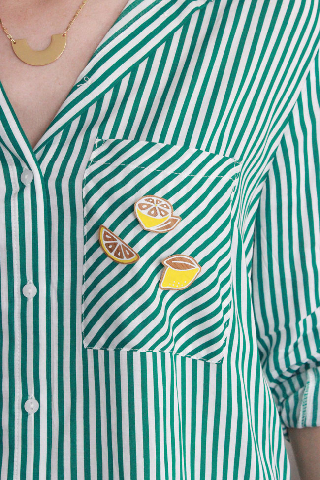 DIY Broches Citrons en bois portées final DIY Broches Citrons en bois portées final