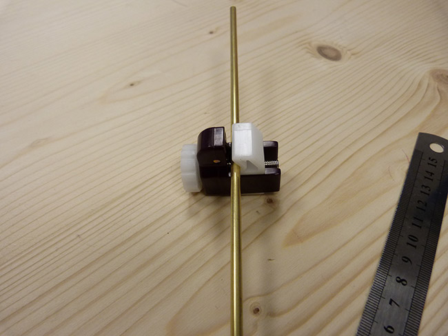 Suspension-de-plante-tubes-en-laiton-02