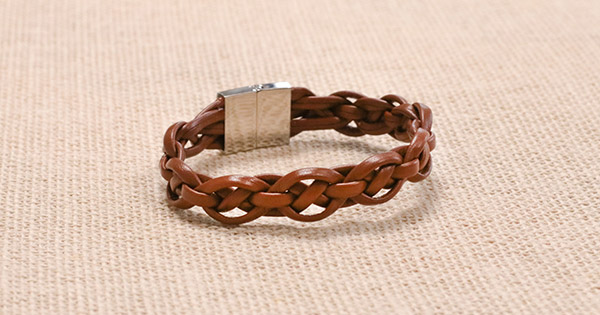 Braccialetto in pelle fai da te a treccia 5 fili