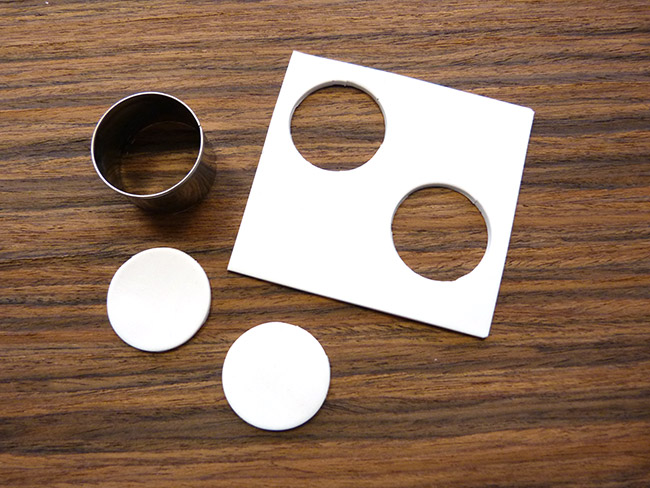 Orecchini in polimero, inchiostro e metallo : Tappa 1