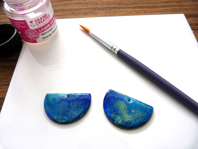 Orecchini in polimero, inchiostro e metallo : Tappa 9