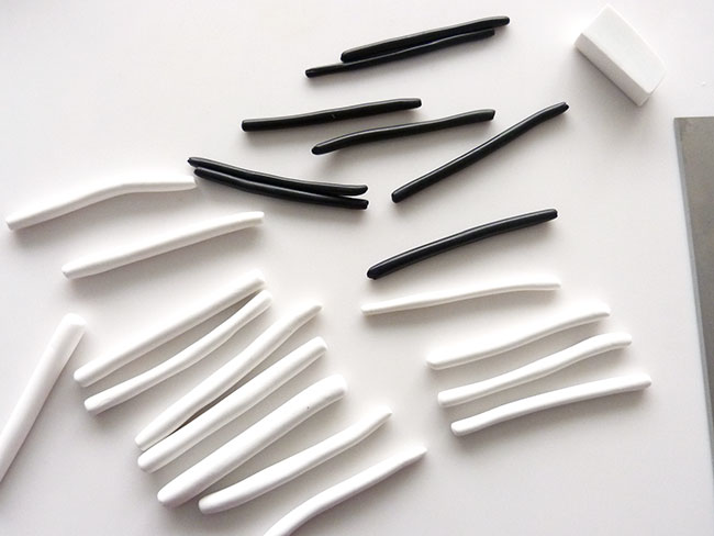 BO dalmatien polymère et suédine en franges début de cane BO dalmatien polymère et suédine en franges début de cane