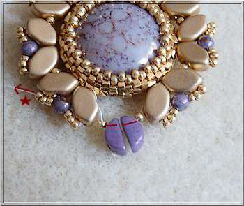 Pendentif collier DIY Mafate en perles de verre Paros et Kos par Pucas