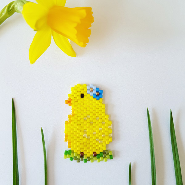 Tessitura brickstitch pulcino di Pasqua con Miyuki perline Lili Azalea