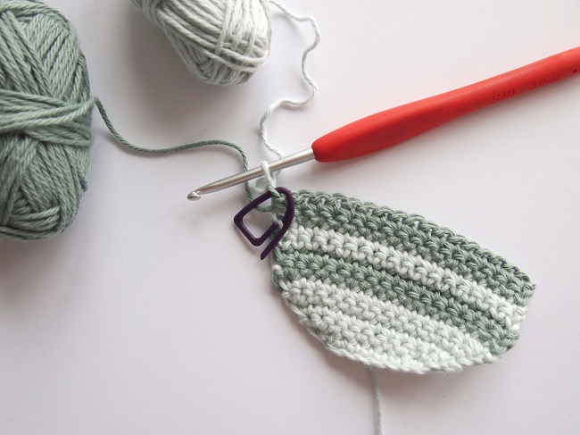 porte-monnaie-crochet-fermoir-a-boules-05