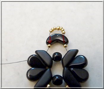 Tutoriel_boucles_oreilles_ida_perles_verre_amos_puca-11