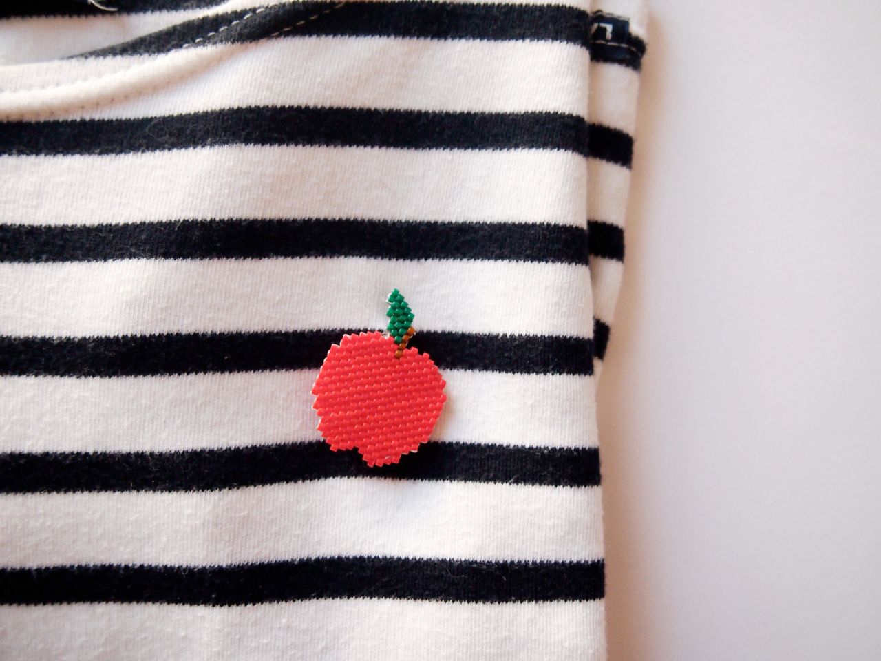 esercitazione alberino-brick-stitch-mela-big-apple-VF2