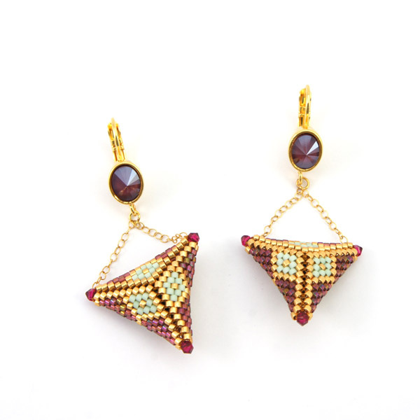 Schema Creare orecchini triangoli 3D in punto peyote con Miyuki e PureCrystal Schema Creare orecchini triangoli 3D in punto peyote con Miyuki e PureCrystal