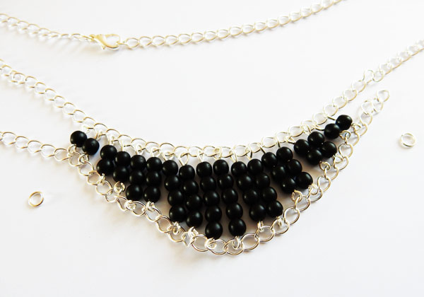 Collier_Sequins_Gouttes_email_epoxy_et_Perles_rondes-9 Collier_Sequins_Gouttes_email_epoxy_et_Perles_rondes-9