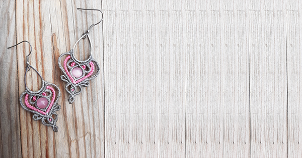 Schema Orecchini tutorial micro macramè e perla occhio di gatto Schema Orecchini tutorial micro macramè e perla occhio di gatto