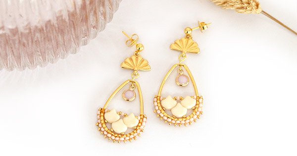 Schema Orecchini pendenti Miyuki rosa pastello con perle Ginko