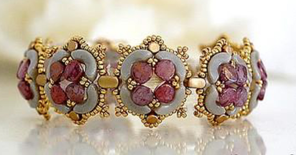 Bracciale e collana Ysaline di perle di vetro di Puca Bracciale e collana Ysaline di perle di vetro di Puca