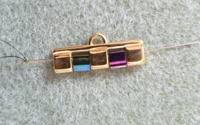 Bracciale polsino multirow in perline di Tila, perline rotonde in vetro ceco e perline 15 : Tappa 1