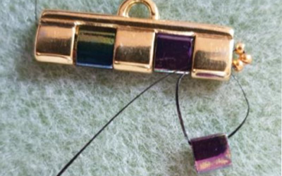 Bracciale polsino multirow in perline di Tila, perline rotonde in vetro ceco e perline 15 : Tappa 3