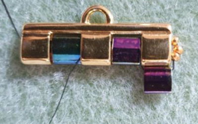 Bracciale polsino multirow in perline di Tila, perline rotonde in vetro ceco e perline 15 : Tappa 4