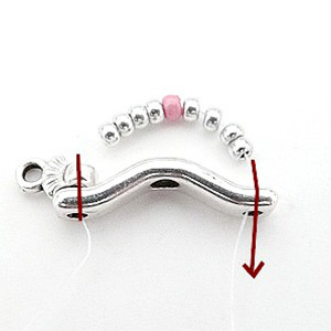 Collana Lucie con distanziatore Bowtrio e perle di vetro Amos di Puca : Tappa 1 Collana Lucie con distanziatore Bowtrio e perle di vetro Amos di Puca : Tappa 1