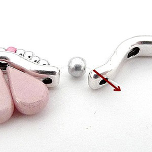 Collana Lucie con distanziatore Bowtrio e perle di vetro Amos di Puca : Tappa 5 Collana Lucie con distanziatore Bowtrio e perle di vetro Amos di Puca : Tappa 5