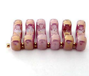 Step 1 Ciondolo Thais fai-da-te in perle di vetro di Puca