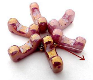 Step 2 Ciondolo Thais fai-da-te in perle di vetro di Puca