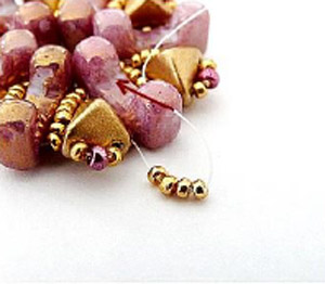 Step 9 Ciondolo Thais fai-da-te in perle di vetro di Puca