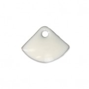 Ciondoli forma ventaglio in metallo e resina epossidica 7x10 mm Bianco x6|raw }}