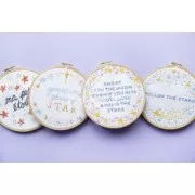 Filo da ricamo DMC Mouliné Etoile 617 Verde Pino (C699) x8m