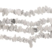 Perle di chips Howlite (Imitation) 8 - 11 mm x cm. 80|raw }}