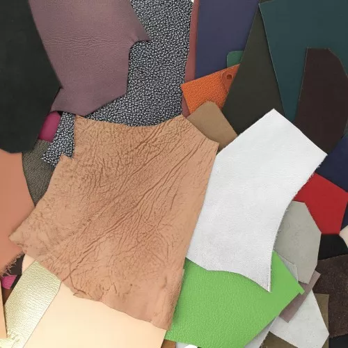 Pezzi di cuoio de luxe tagli/colori/consistenze diversi x 400g