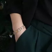 Perline in vetro Chevron Beads 10x4 mm Opaque Luster Green x30