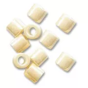 Toho Treasures mm. 3,3 TO3TA123 - Opaque Luster Light Beige x8g