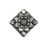 Pendente losanga fiore 21mm - Placcatura Argento Antico