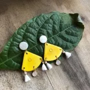 Distanziatore trianolare 4 fori Tagua 25x28 mm - Blu marino x1