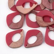 Pendente goccia in resina e  finto legno  32.5x27 mm Rosso/Marrone x1