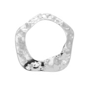 Pendente pentagono irregolare in ottone martellato 25x24 mm - Rodiato x1|raw }}