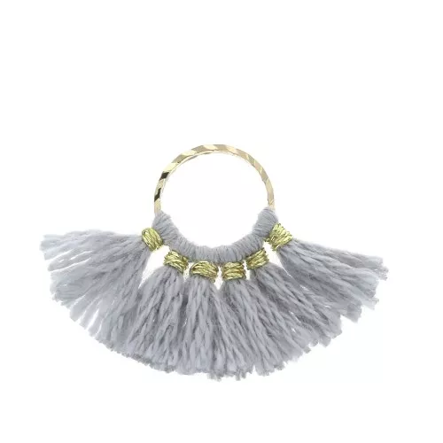 Piccolo pendente ventaglio con pompons sintetici 15x20 mm Grigio chiaro/ Dorato x1