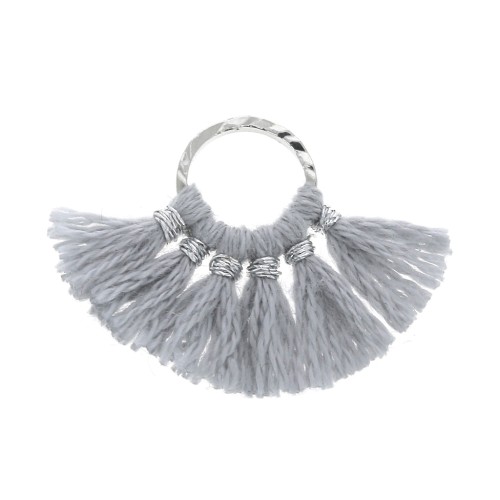 Piccolo pendente ventaglio con pompons sintetici 15x20 mm Grigio / Argentato x1
