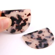 Pendente mezza luna acetato 29x34 mm - Squama di tartaruga Beige - Nero x1