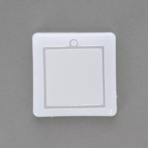 Stampo silicone quadrato scavato per realizzare dei pendenti in resina 47x41 mm x1