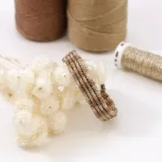 Filo da ricamo metallizzato intrecciato 16 Au ver à Soie bianco (032) x10m