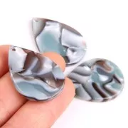 Pendente goccia 31x22 mm-Squama di tartaruga-Marrone scuro - Grigio madreperla x1