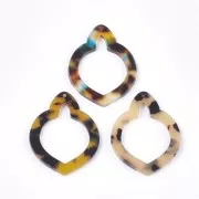 Pendente scavato forma orientale 41.5x32 mm - Squama di tartaruga Beige - Nero x1