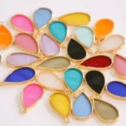 Ciondolo goccia resina epossidica 22.5x12 mm Dorato oro fino - Nero x1