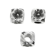 Perla cubo - modello fiore 5 mm - Placcatura Argento Antico x1|raw }}