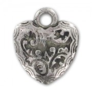 Ciondolo Cuori decorati CCB mm. 17x15 Argentato antico x5|raw }}