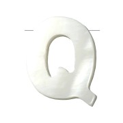 Perla lettera alfabeto in madreperla 10x8.5 mm - Q - Naturale x1