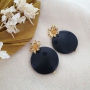 Chiodi di orecchie fiore 15.5 mm con anello aperto - Dorato con oro fino x2